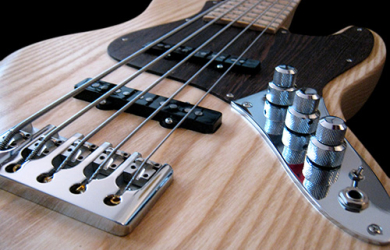 Apple3 Bass